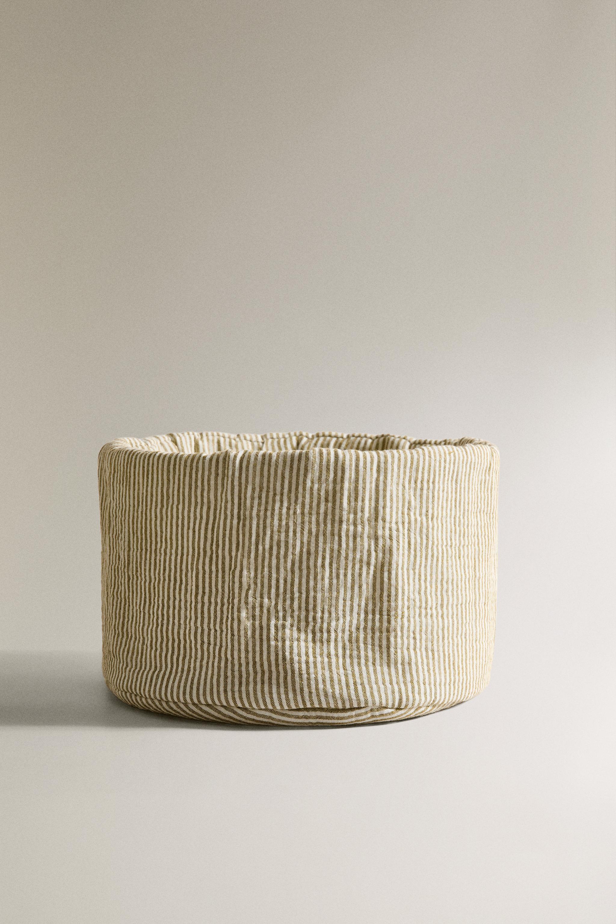 ROUND STRIPED MUSLIN BABY ORGANIZER